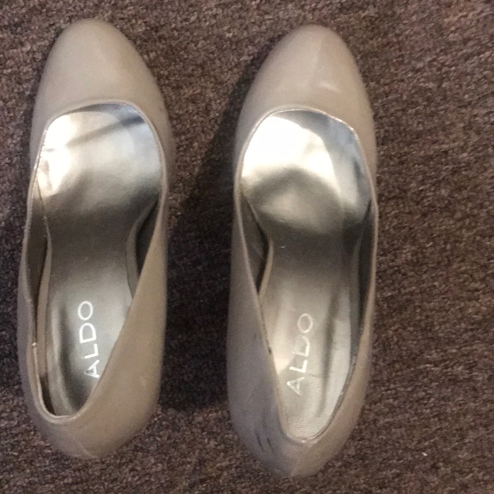 Heels - Picture 7 of 7